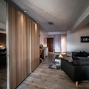 Appartamento Shiro, Bucarest